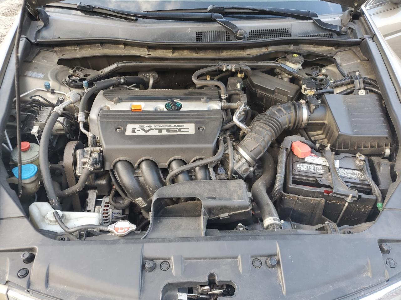 2009 Honda Accord - Image 11