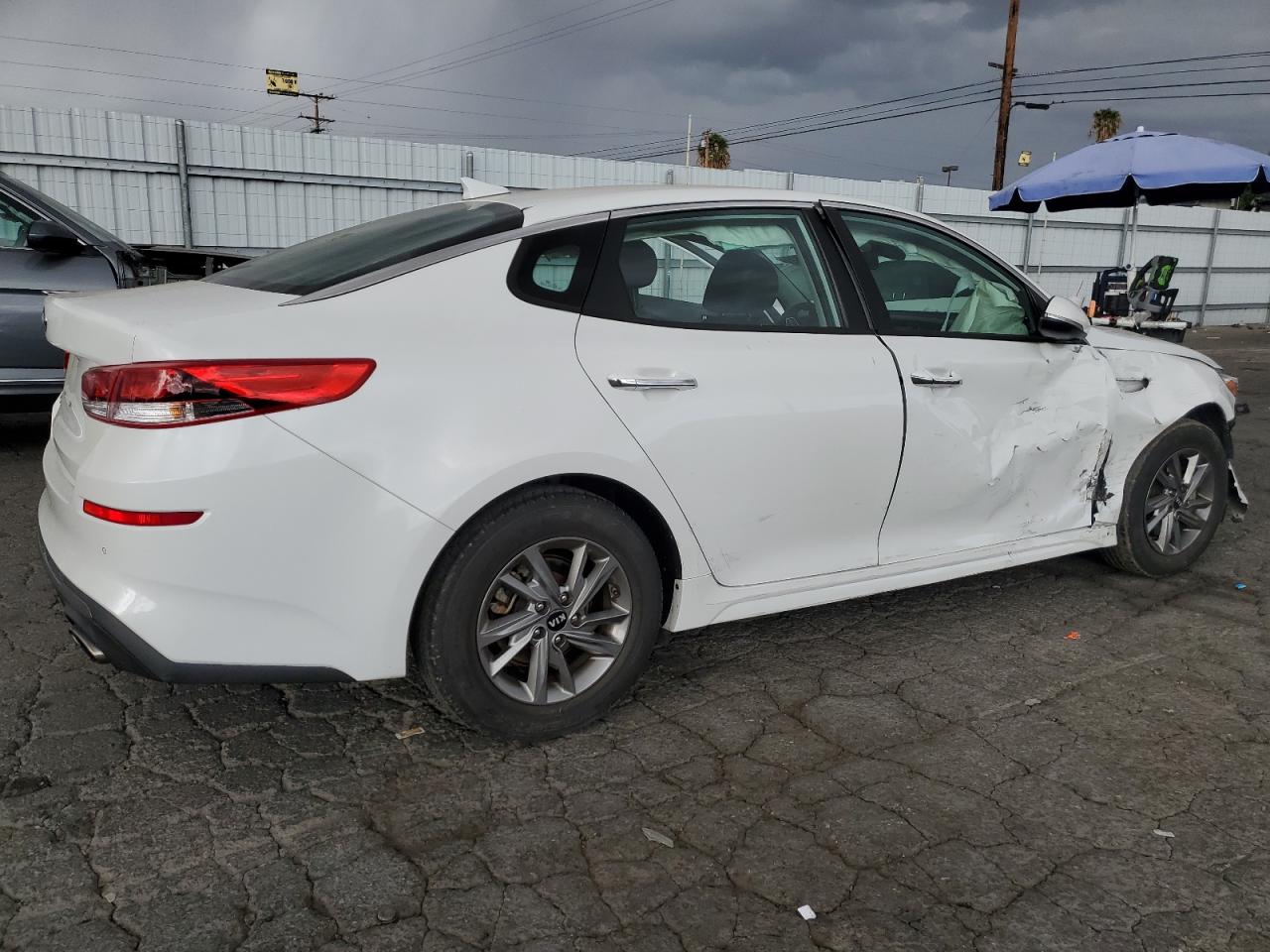 VIN 5XXGT4L35KG362555 2019 KIA OPTIMA no.3