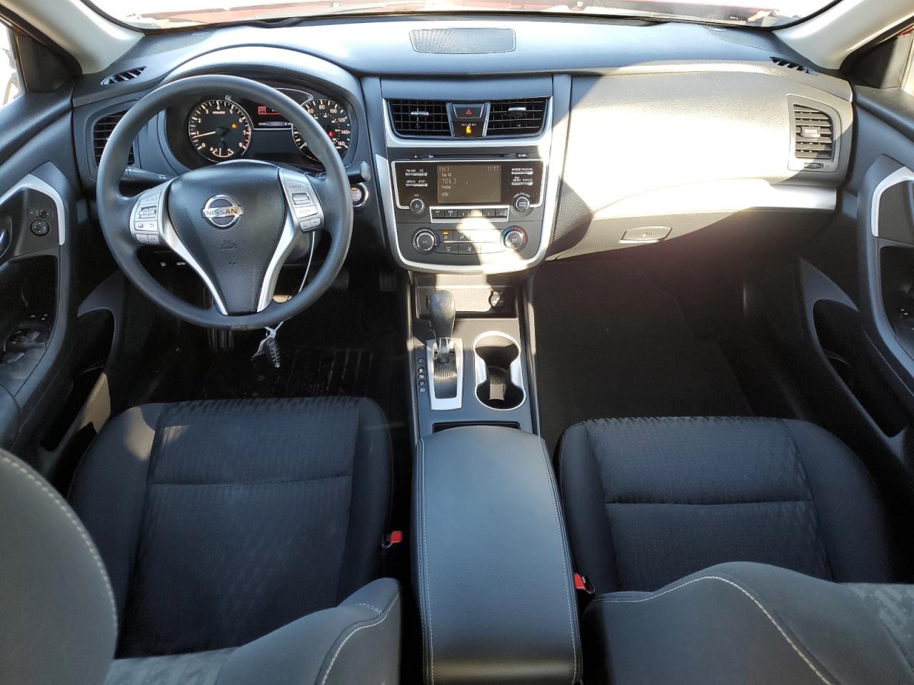 2017 Nissan Altima - Image 8