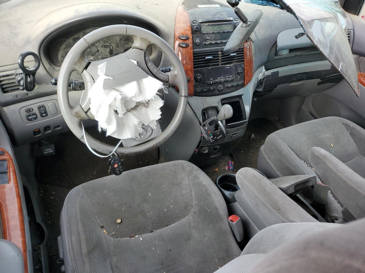 2007 Toyota Sienna - Image 8