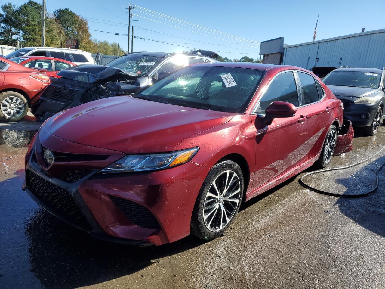 2018 Toyota Camry L VIN: 4T1B11HK0JU670414 Lot: 79957564