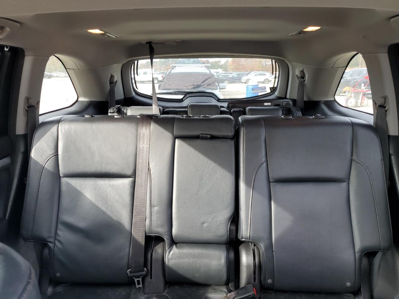 2015 Toyota Highlander - Image 10