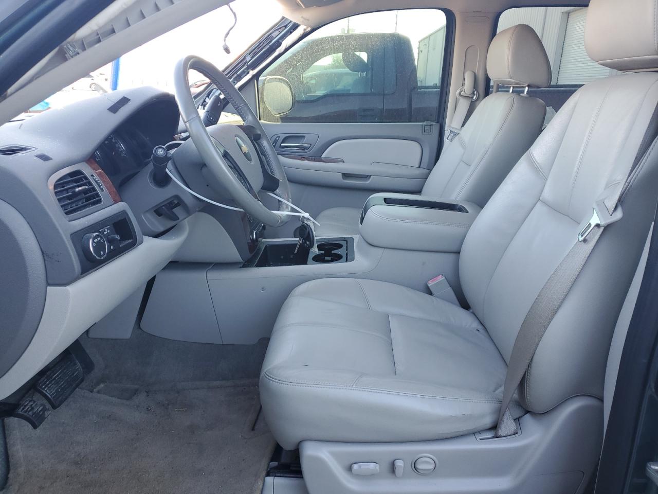 2009 Chevrolet Tahoe - Image 7