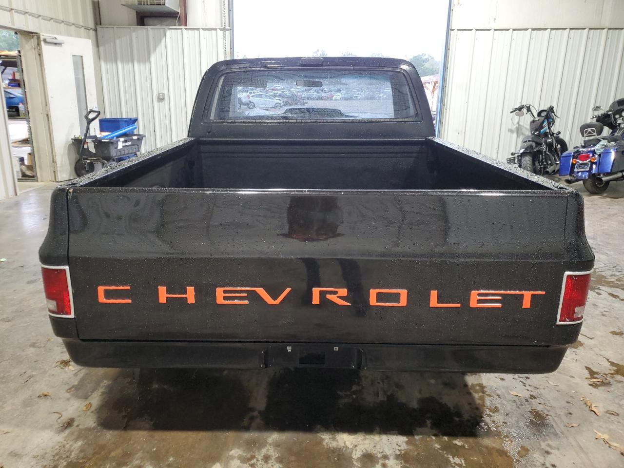 1985 Chevrolet C10 VIN: 1GCDC14H7FS132992 Lot: 80692594