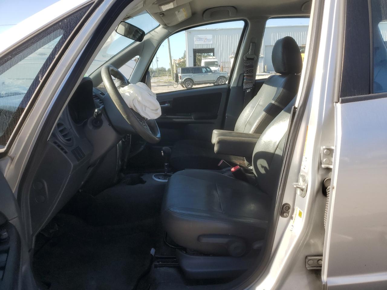 2010 Suzuki SX4 - Image 7