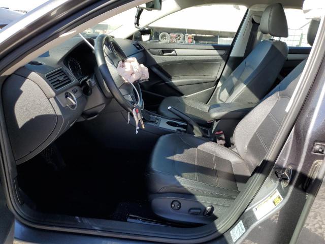 Sedans VOLKSWAGEN PASSAT 2014 Szary