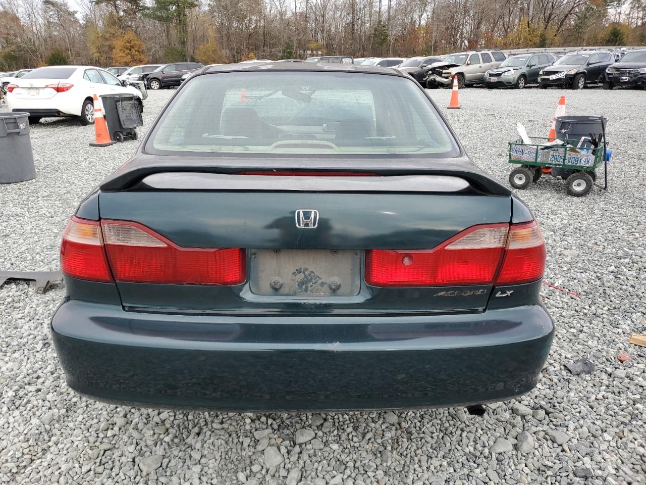 2000 Honda Accord Lx VIN: 1HGCG5645YA009123 Lot: 82760404