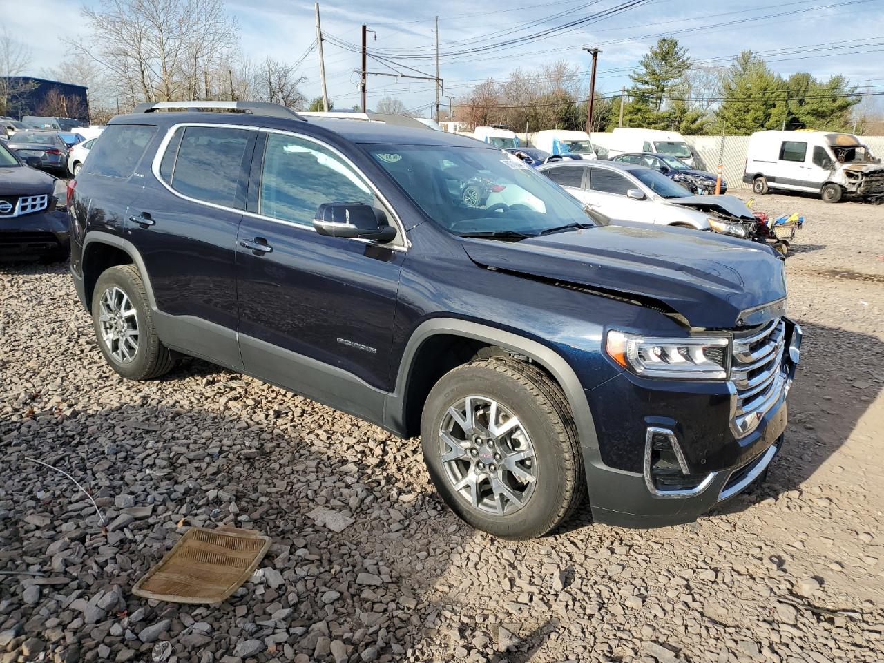 2022 GMC Acadia - Image 4