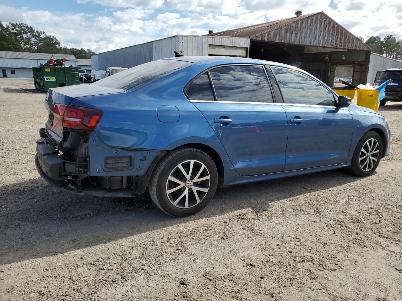 2017 Volkswagen Jetta - Image 3