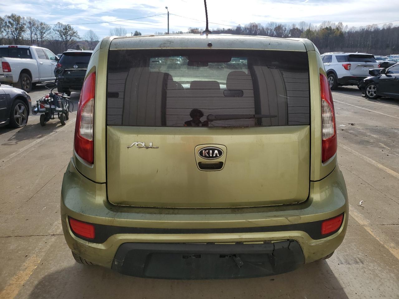 2012 Kia Soul + VIN: KNDJT2A63C7467399 Lot: 80653824