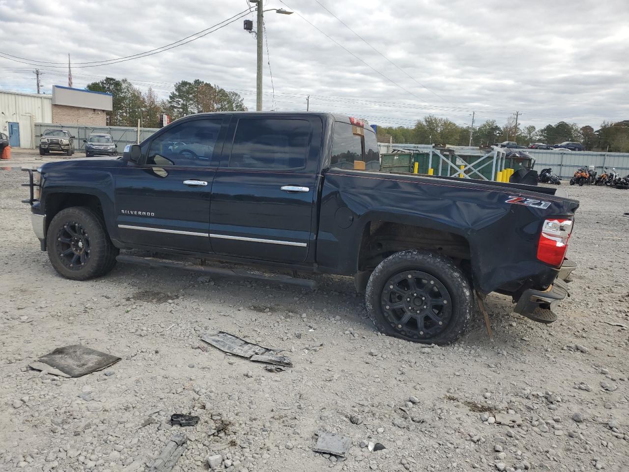 2014 Chevrolet Silverado - Image 2