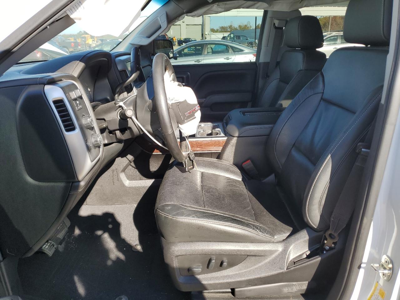 2018 GMC Sierra - Image 7