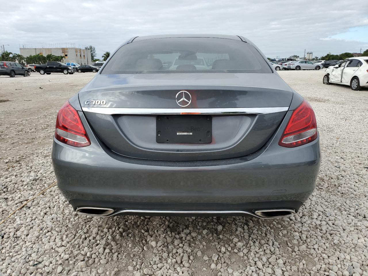 2017 Mercedes-Benz C 300 4Matic VIN: 55SWF4KB8HU194402 Lot: 80556044