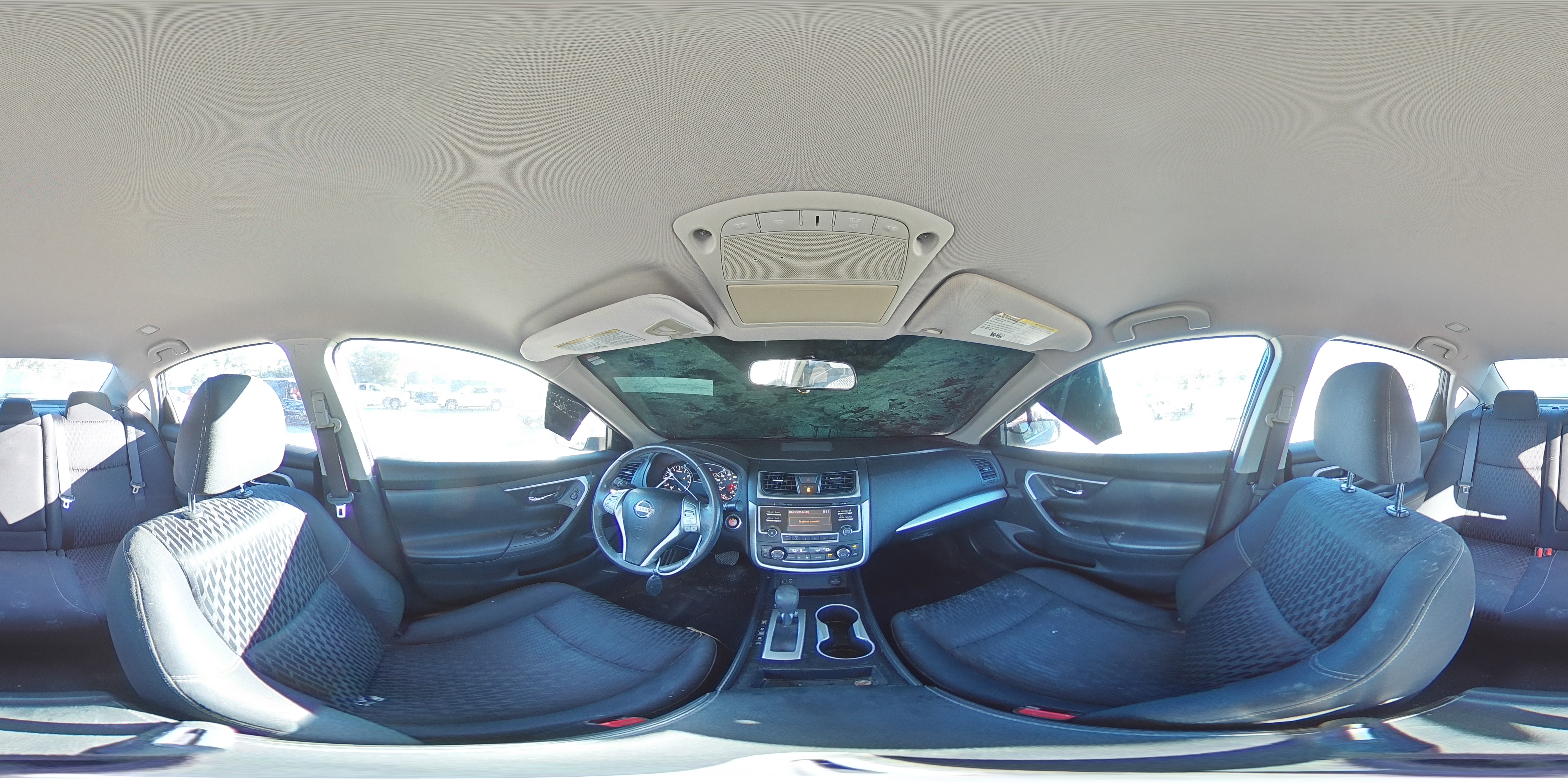 2017 Nissan Altima - Image 13