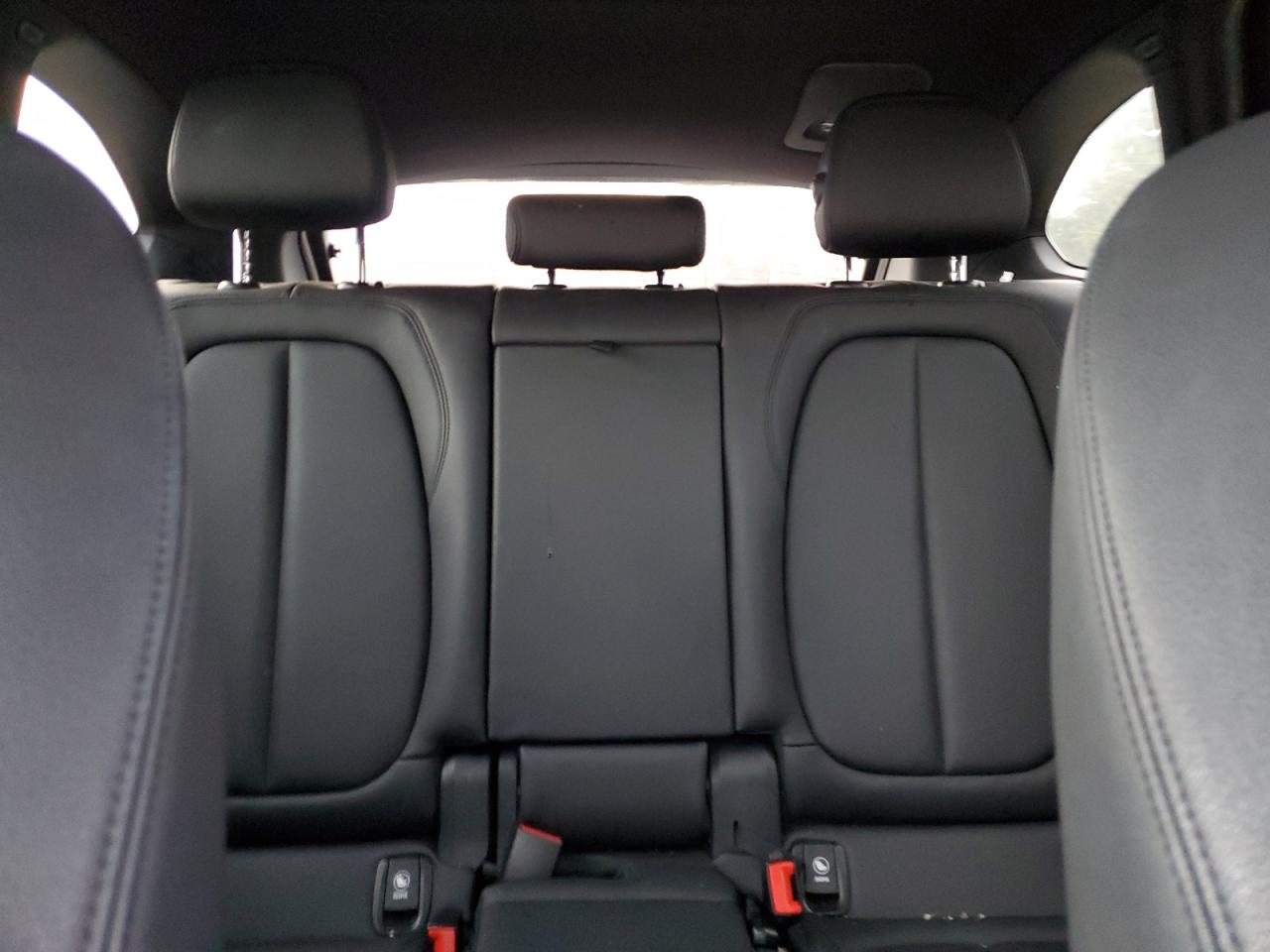 2017 BMW X1 - Image 10
