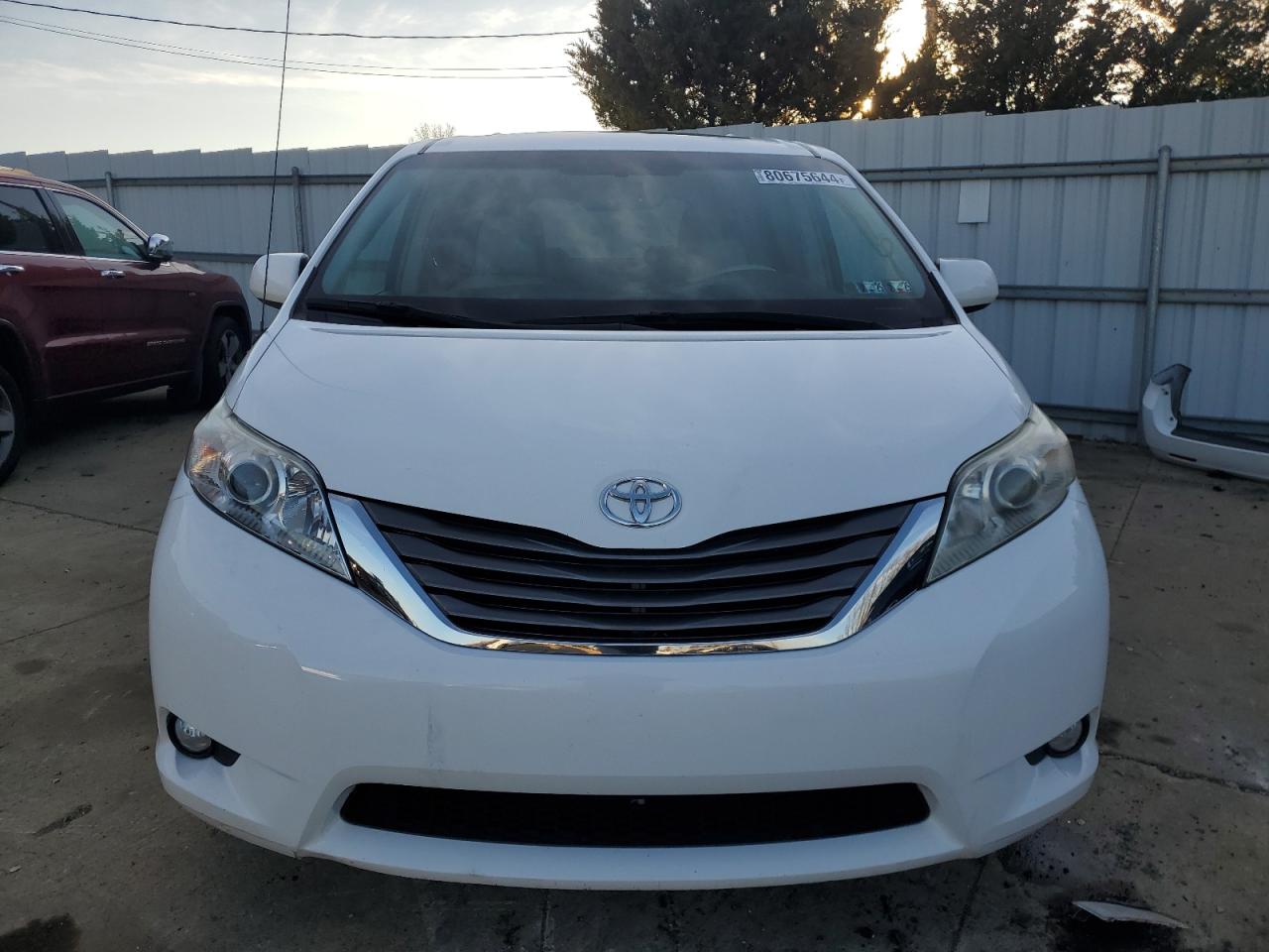 2012 Toyota Sienna - Image 5