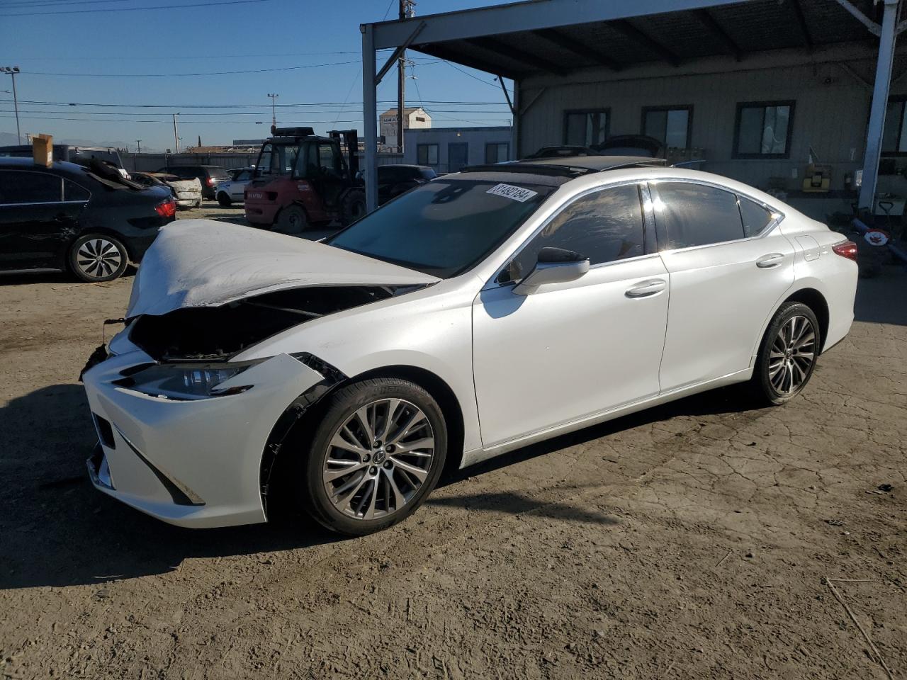 2019 Lexus ES - Image 1