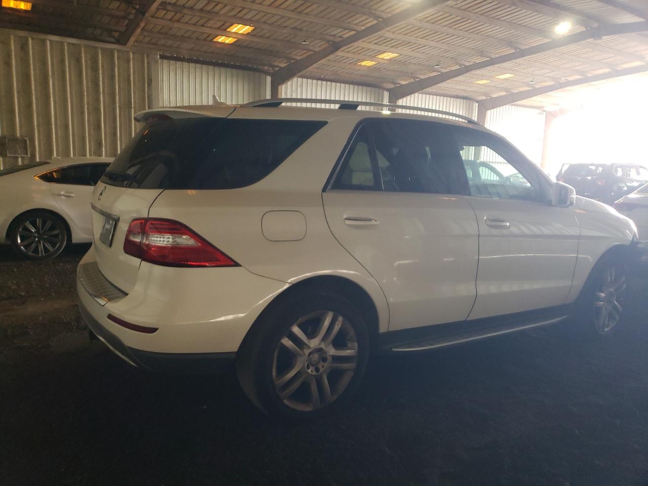 VIN 4JGDA5JB4EA358484 2014 MERCEDES-BENZ M-CLASS no.3