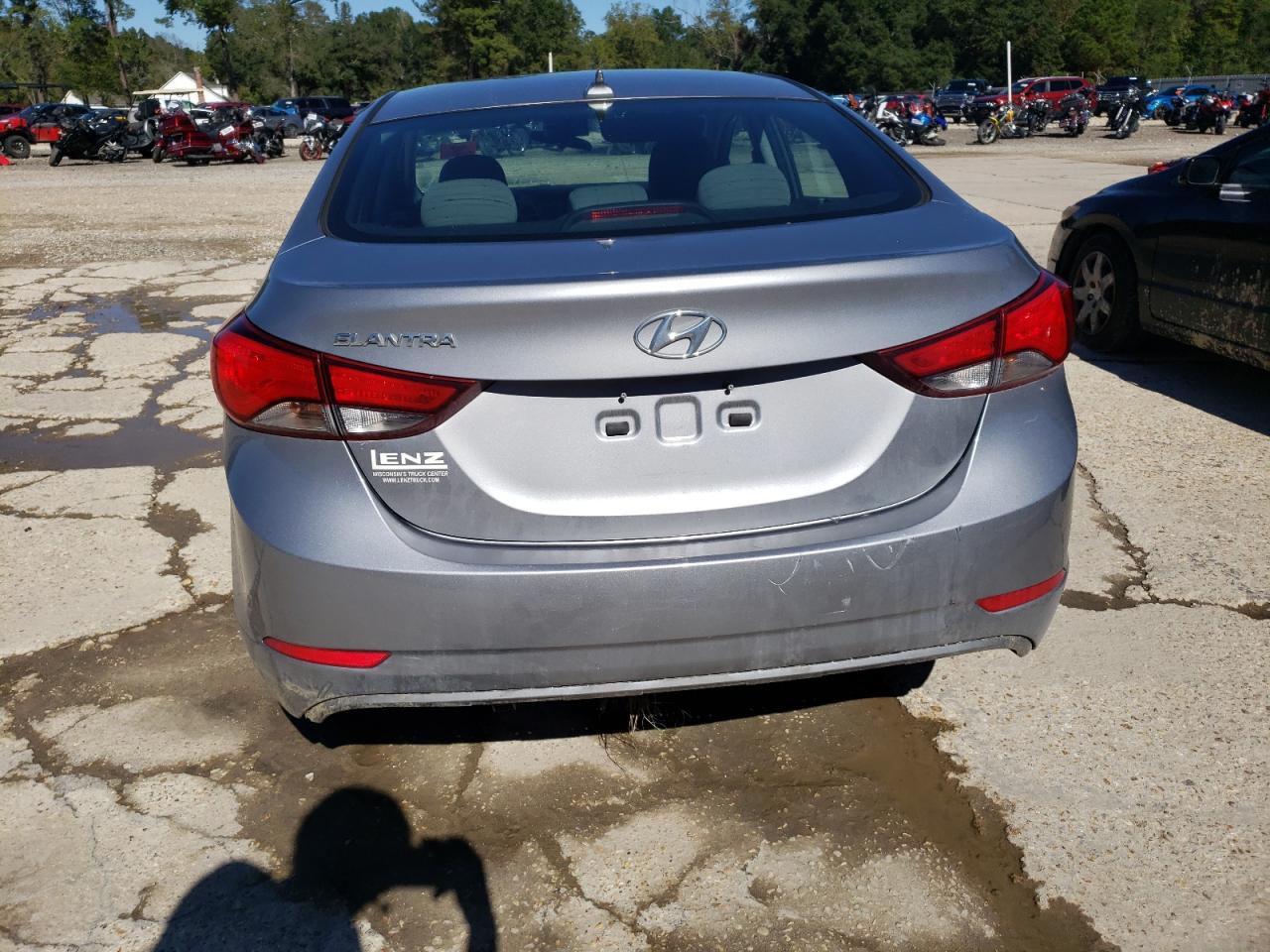 2015 Hyundai Elantra - Image 6
