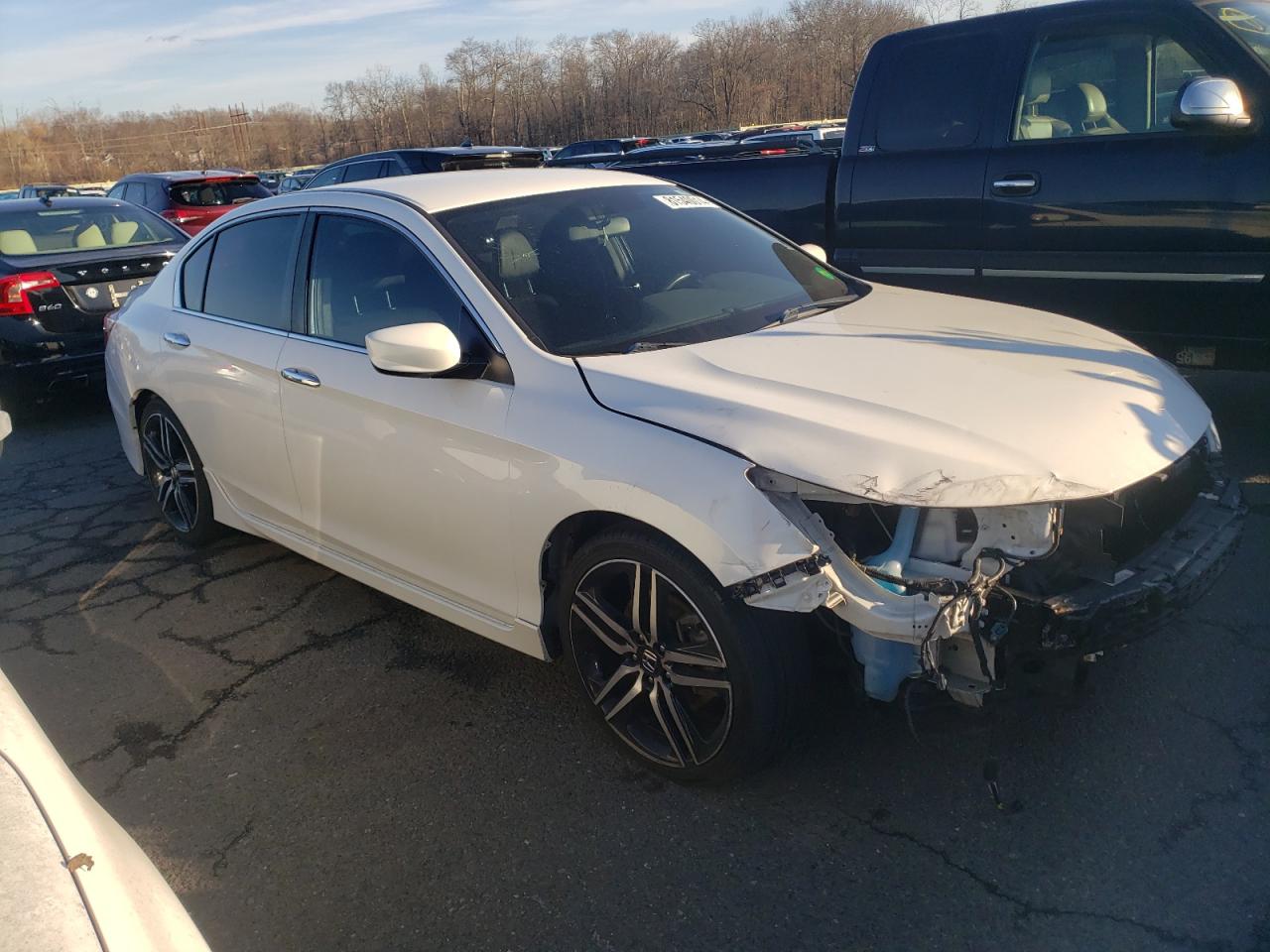 VIN 1HGCR2F51HA066114 2017 HONDA ACCORD no.4