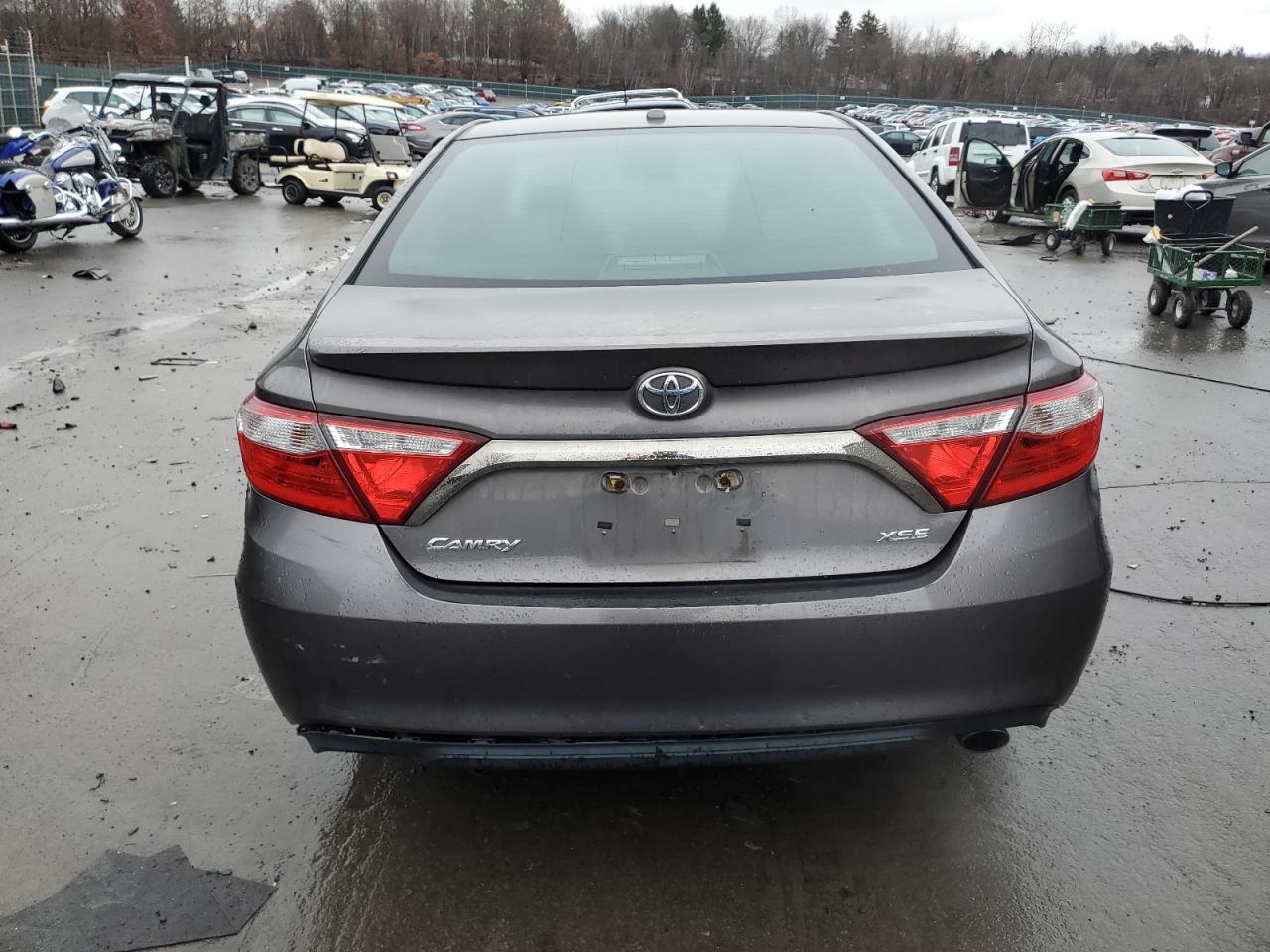 2015 Toyota Camry Le VIN: 4T1BF1FK1FU492704 Lot: 81350004