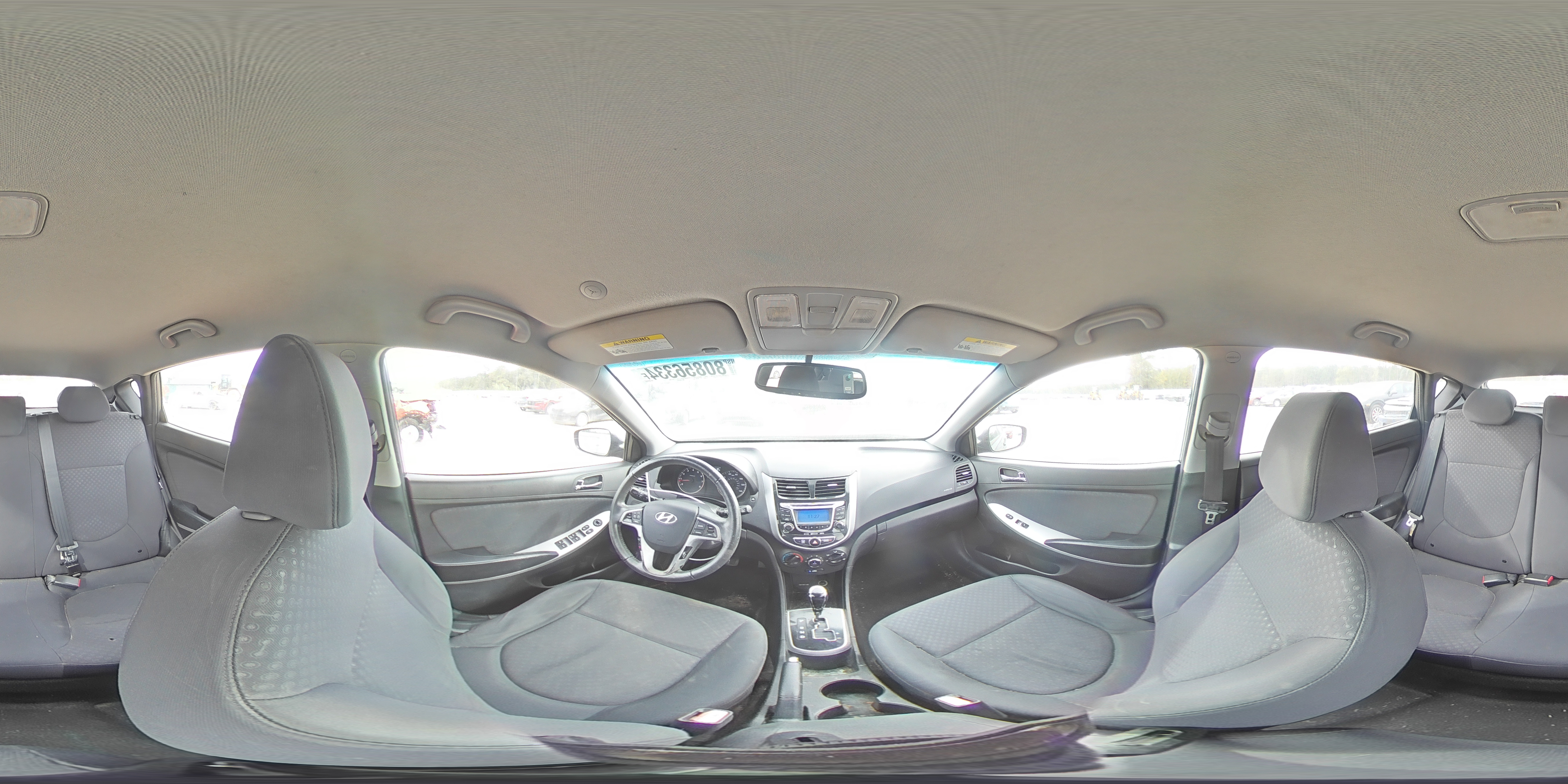 2013 Hyundai Accent - Image 12