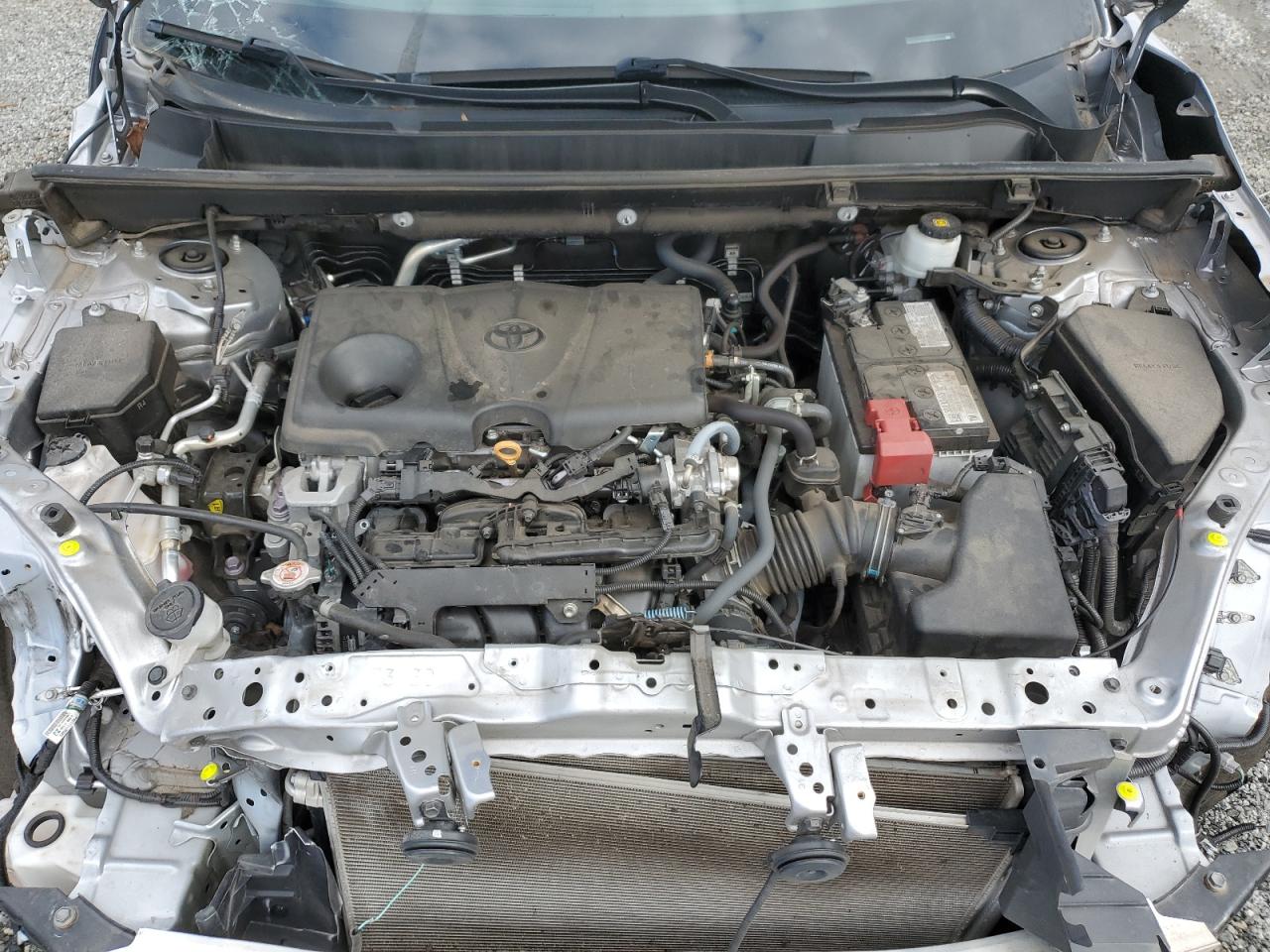 2022 Toyota RAV 4 - Image 12