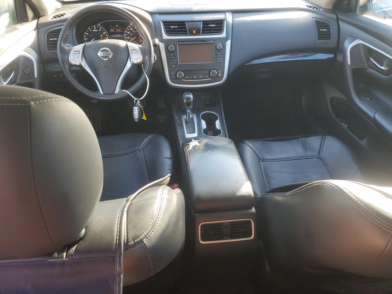 2016 Nissan Altima - Image 8
