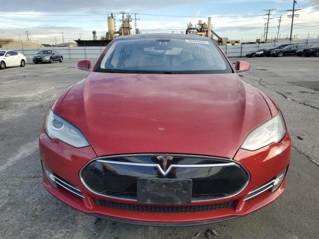  TESLA MODEL S 2013 Красный