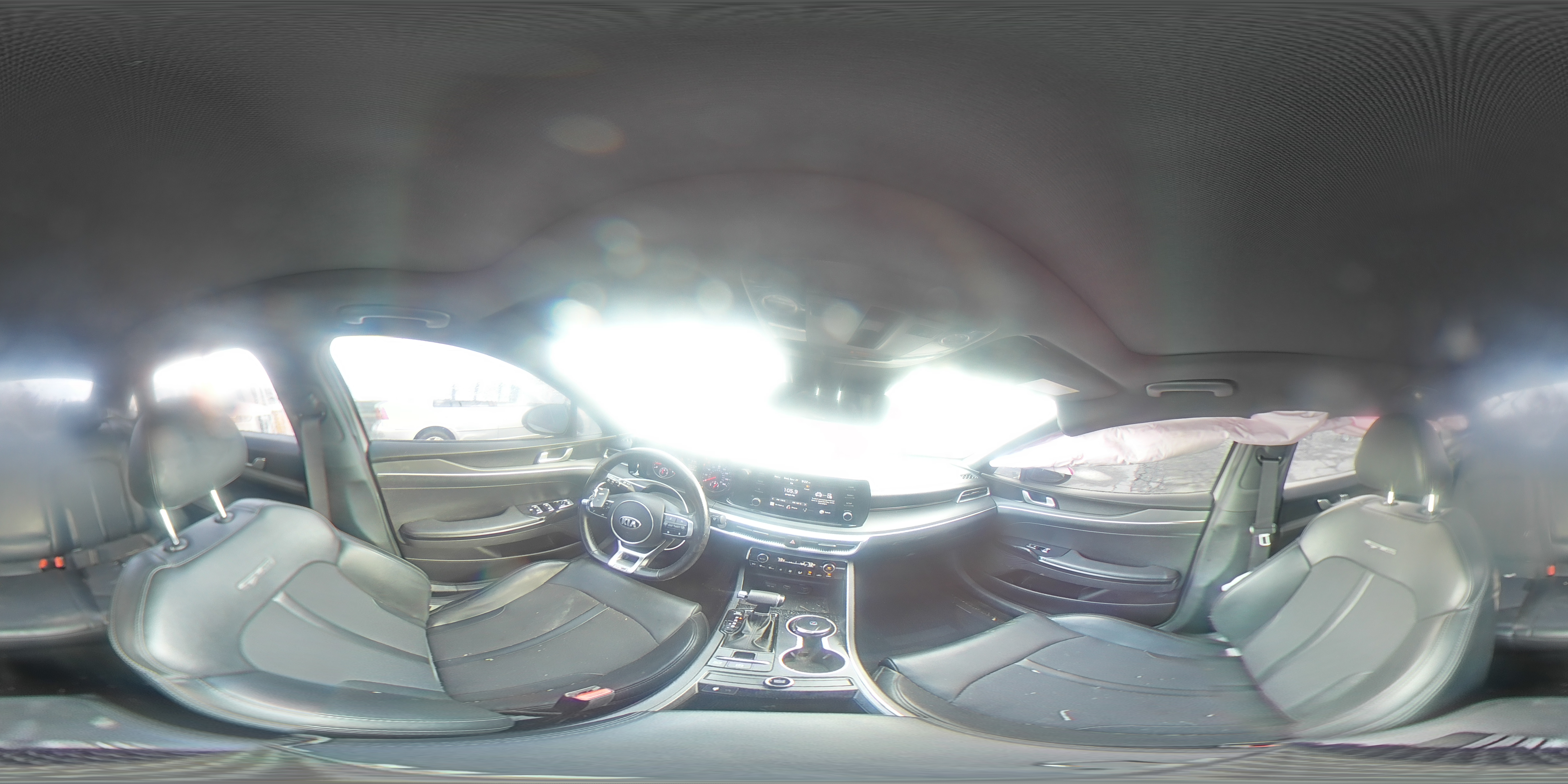 2021 Kia K5 - Image 13