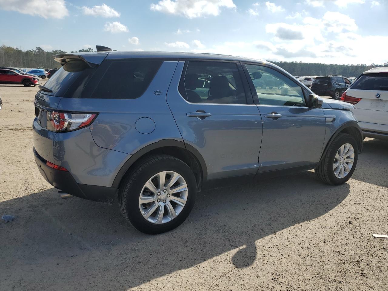 2019 Land Rover Discovery - Image 3