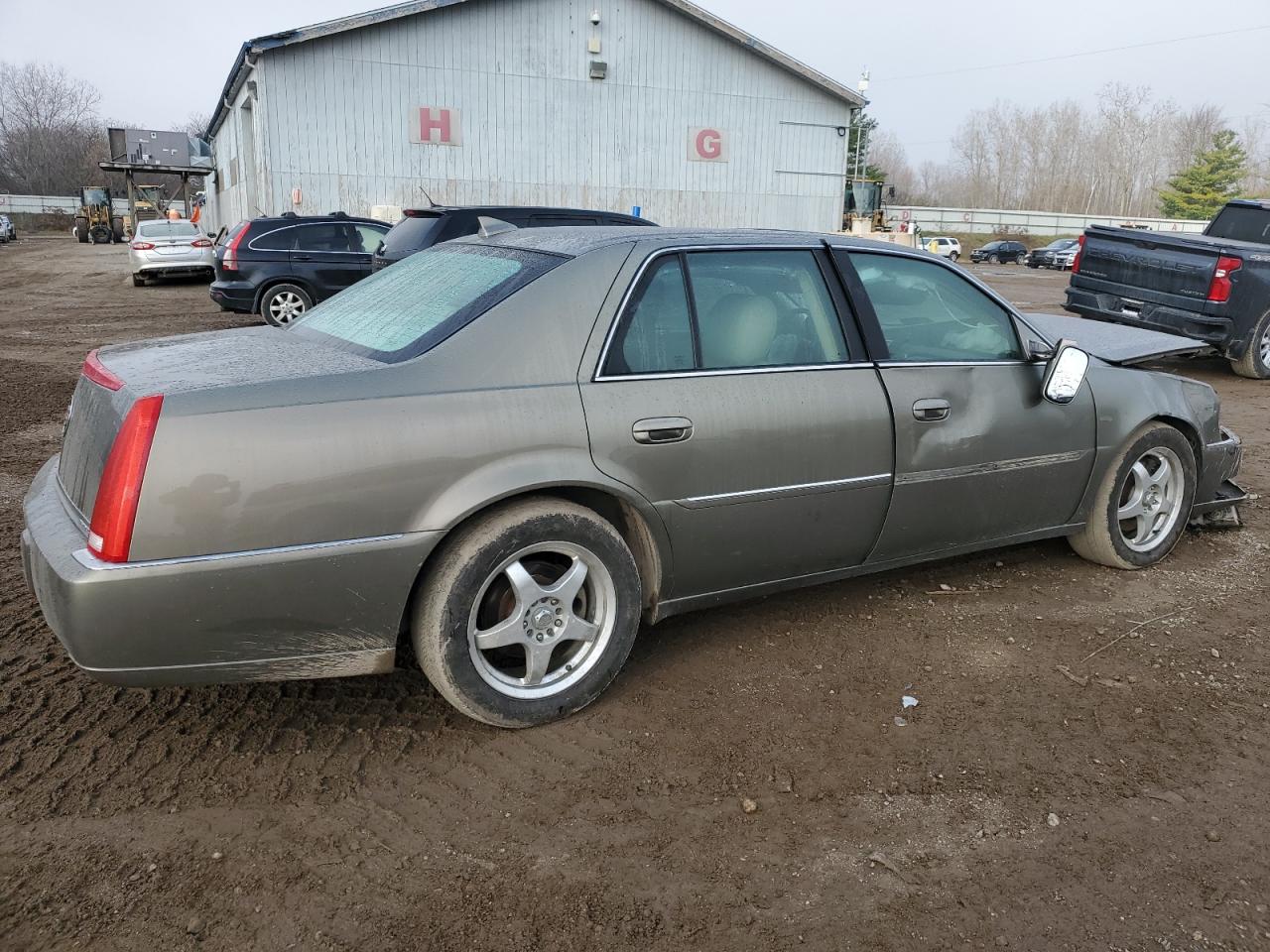 2011 Cadillac DTS - Image 3