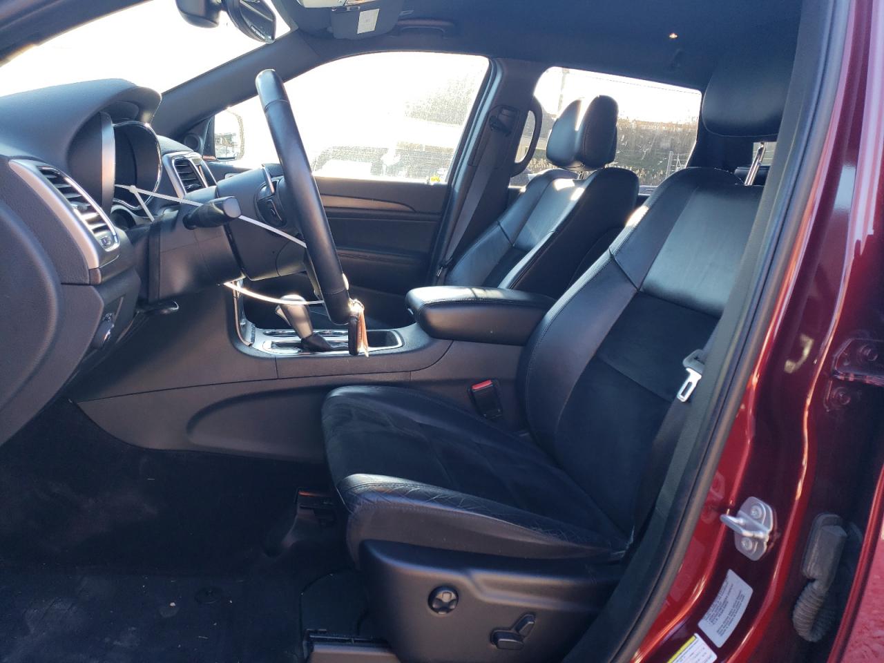 2017 Jeep Grand Cherokee - Image 7