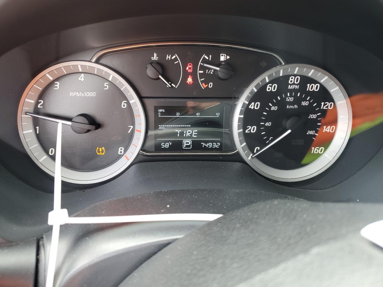 2013 Nissan Sentra - Image 9