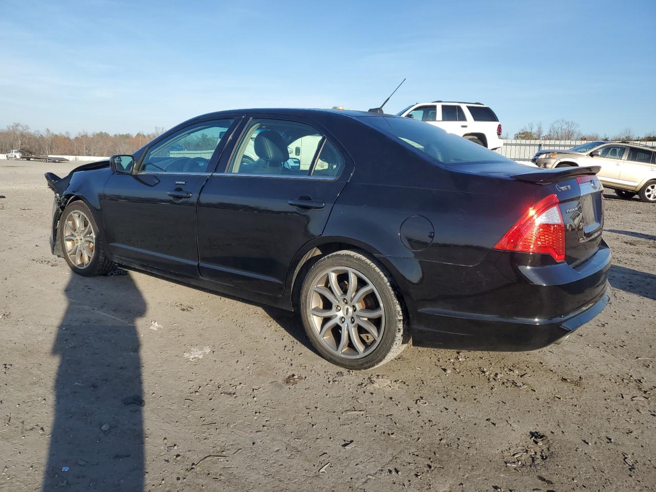 2012 Ford Fusion - Image 2
