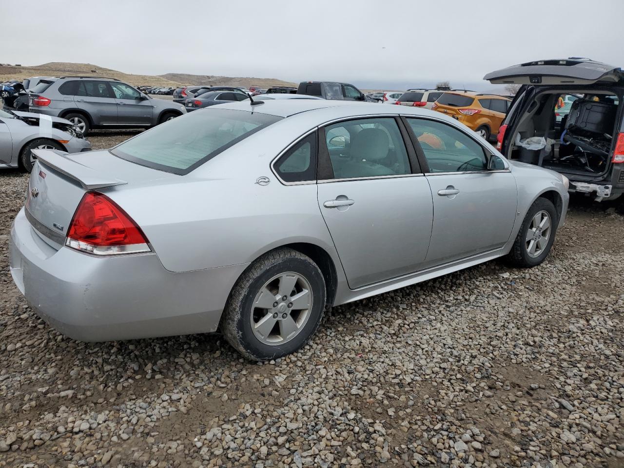 2009 Chevrolet Impala - Image 3