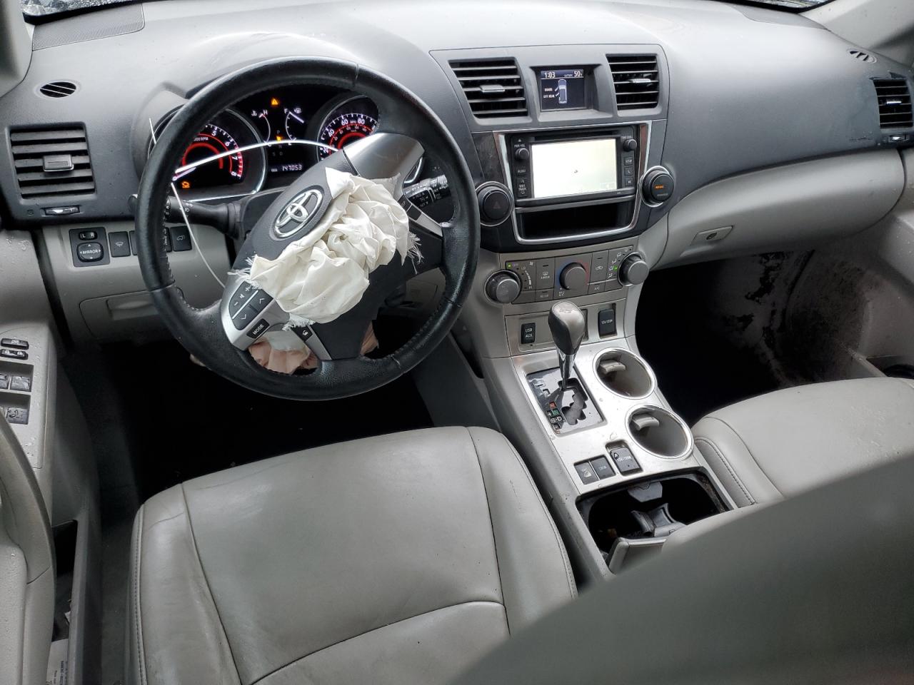 2013 Toyota Highlander - Image 8