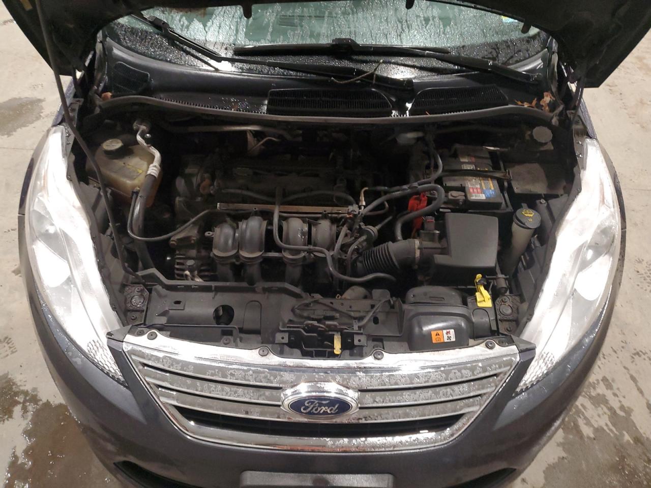 2013 Ford Fiesta - Image 11