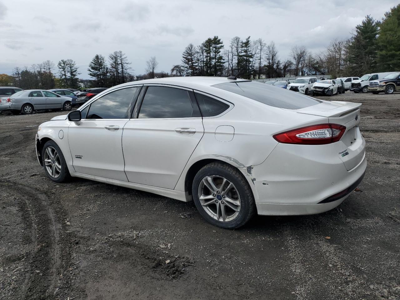 VIN 3FA6P0SU8GR265531 2016 FORD FUSION no.2