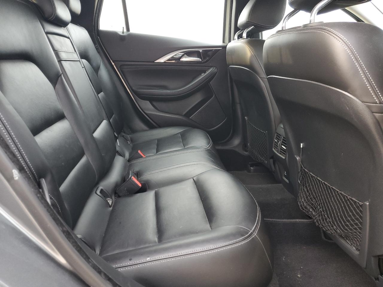 2018 Infiniti QX30 - Image 11