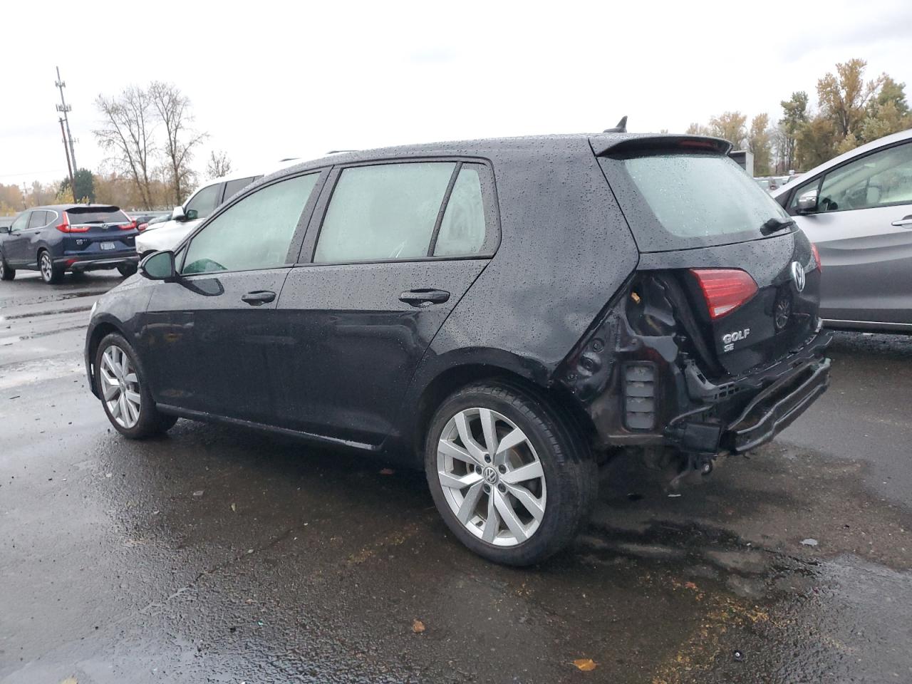 2019 Volkswagen Golf - Image 2