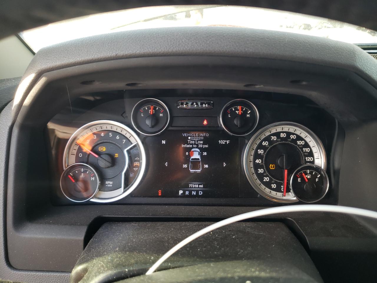 2015 RAM 1500 - Image 9