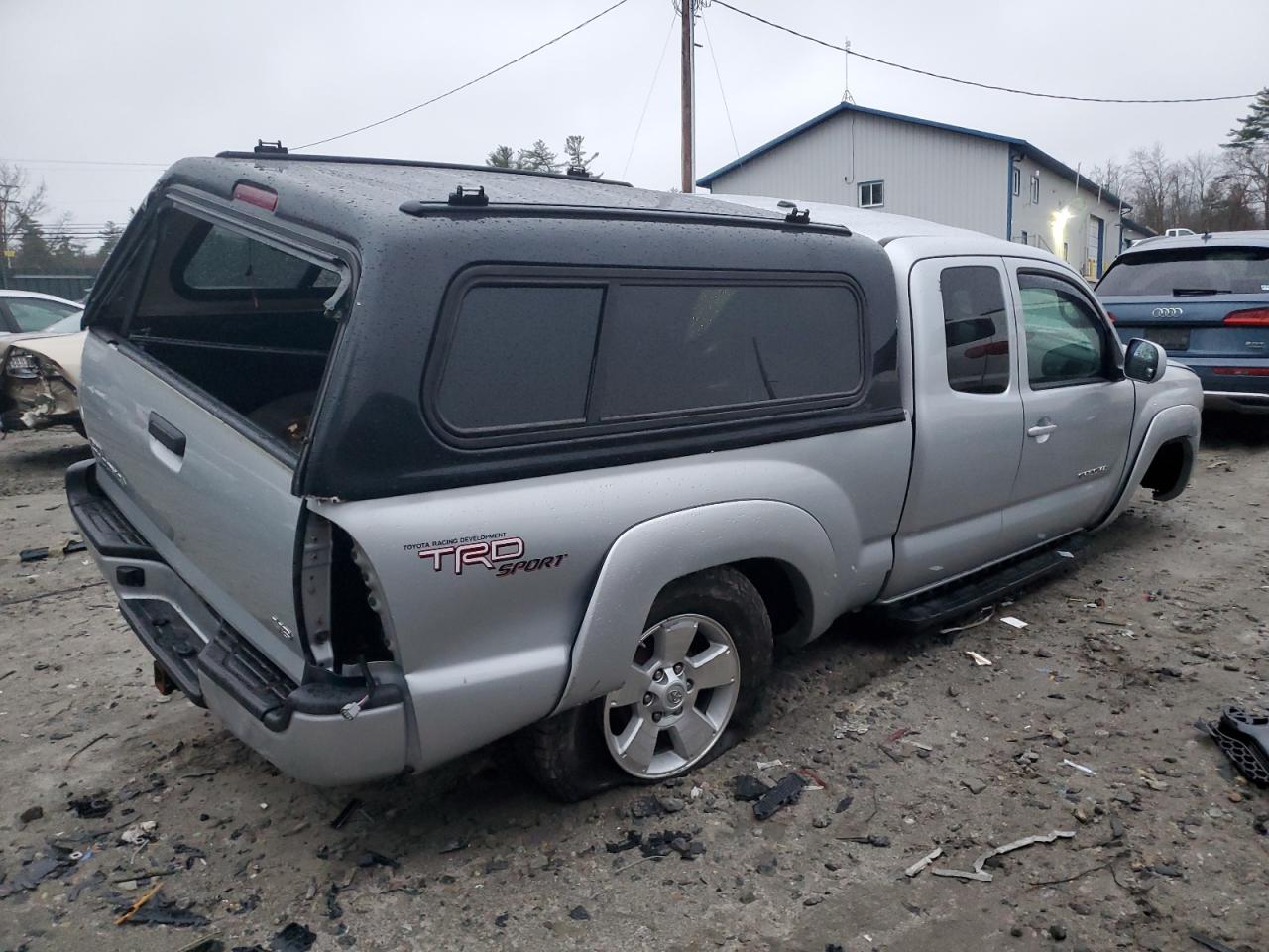 2011 Toyota Tacoma - Image 3