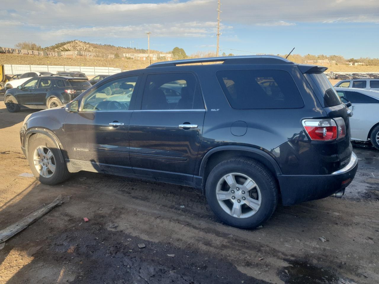 2007 GMC Acadia - Image 2