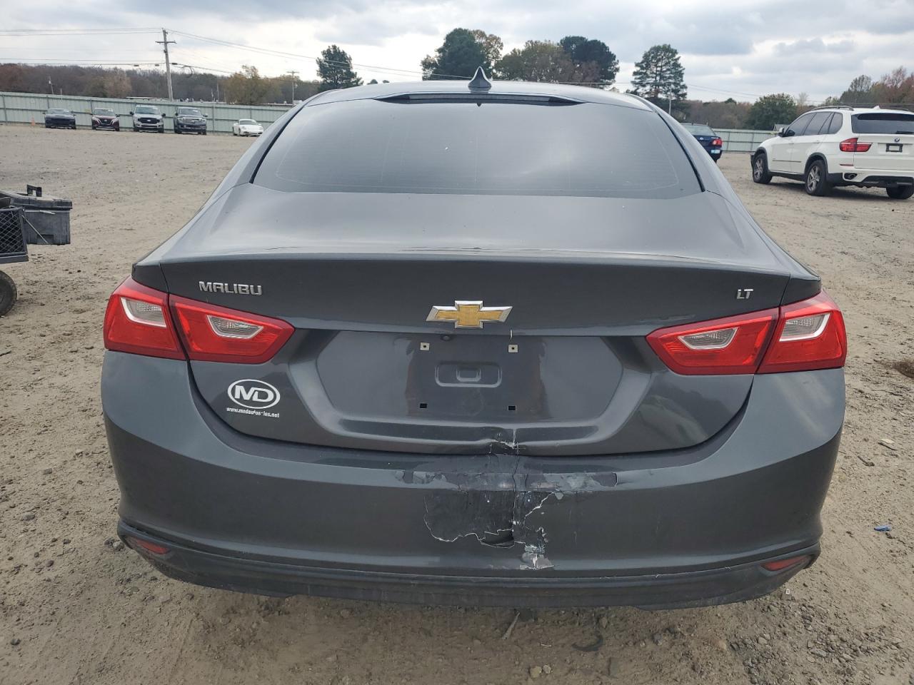 2017 Chevrolet Malibu - Image 6