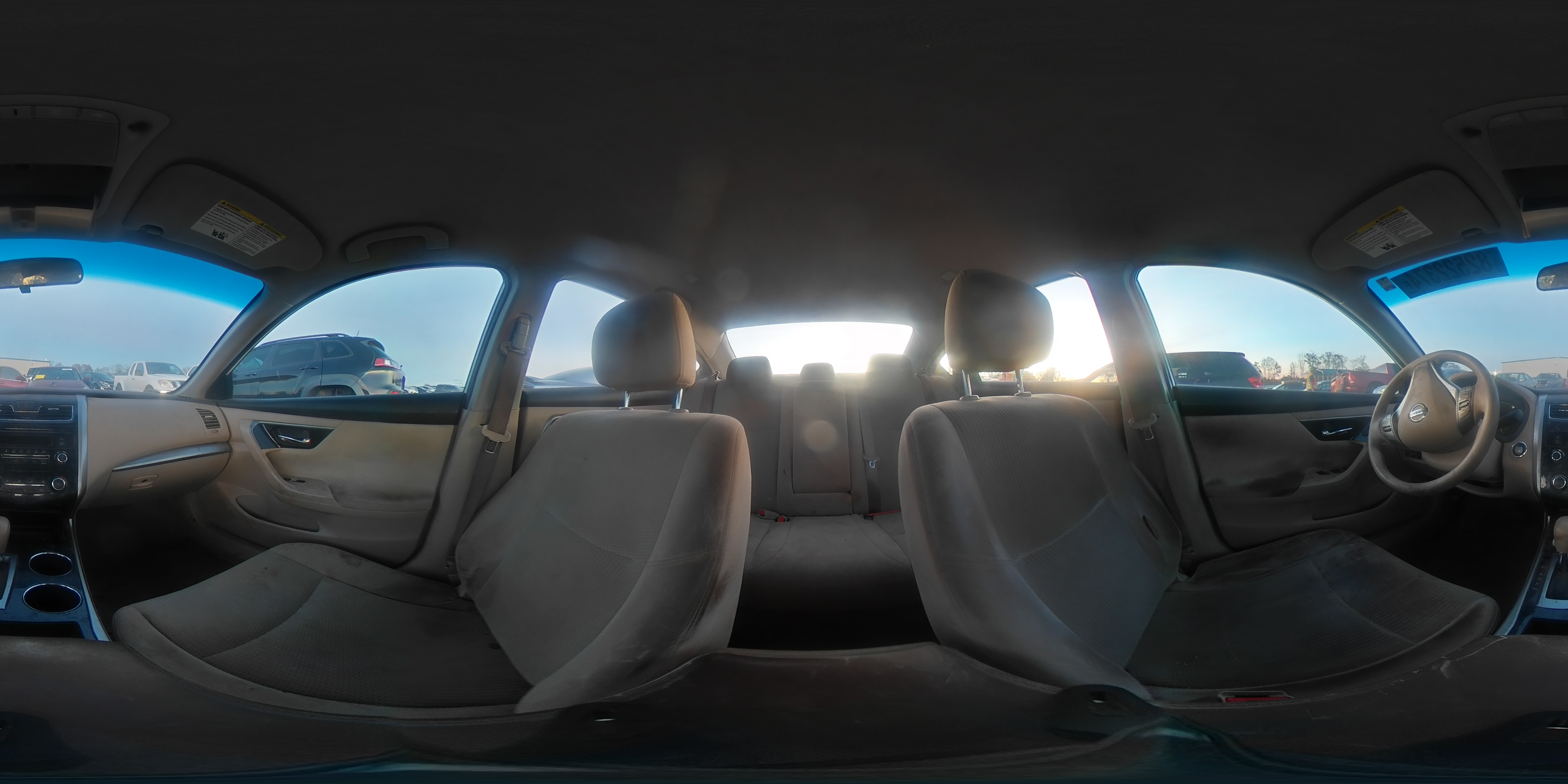 2014 Nissan Altima - Image 13