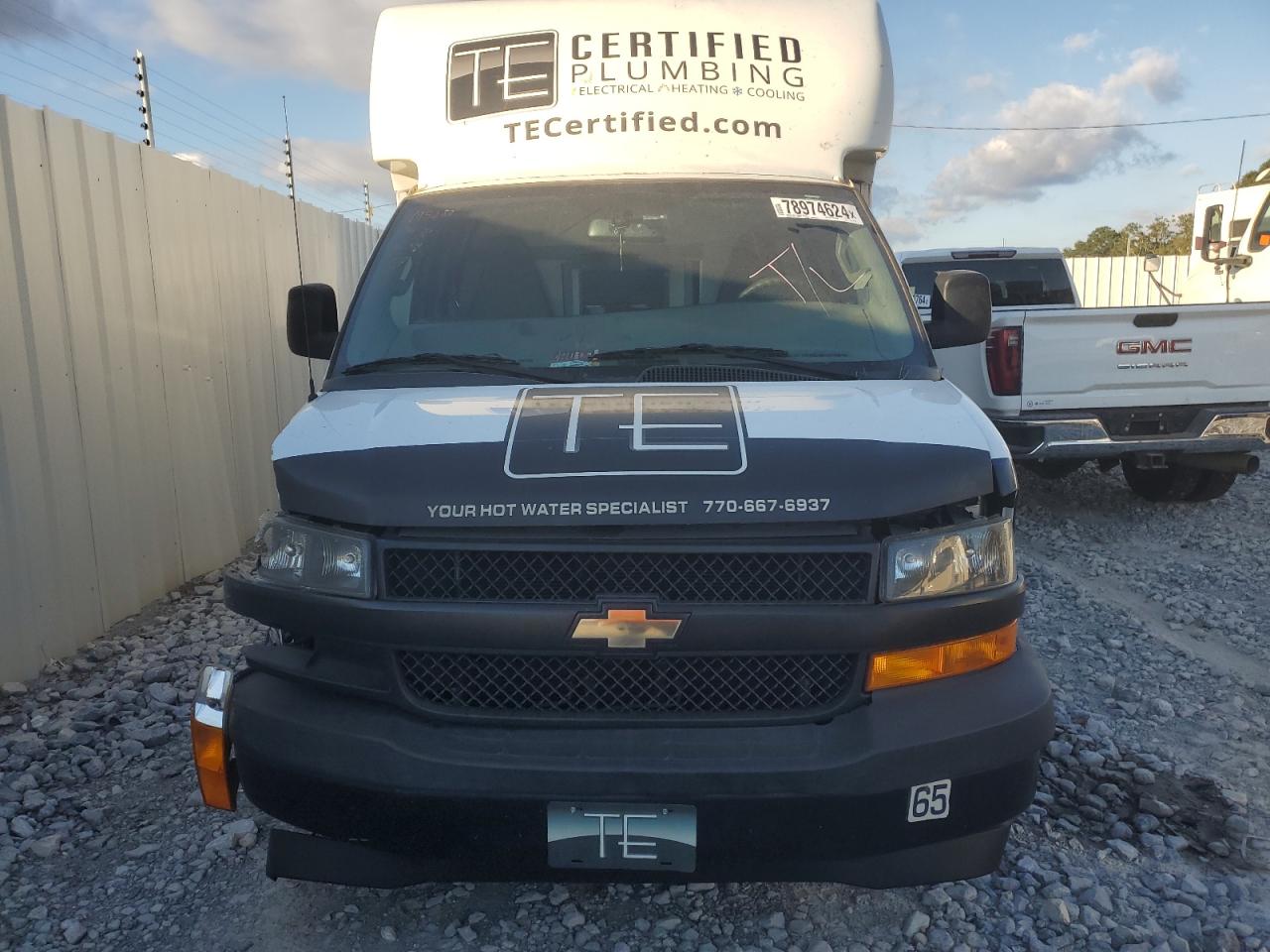 VIN 1GB0GRFG9K1180715 2019 CHEVROLET EXPRESS no.5