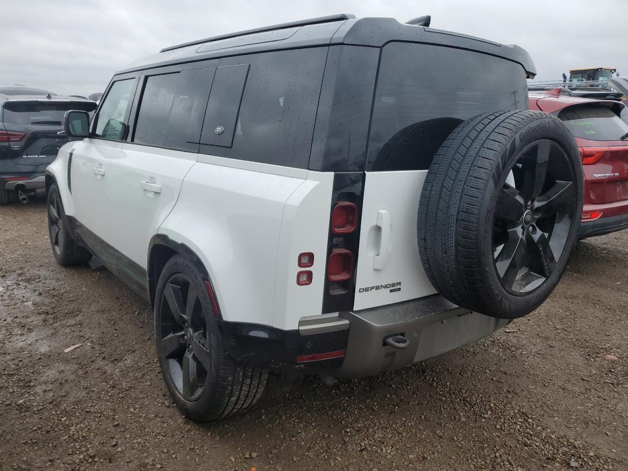2021 Land Rover Defender - Image 2