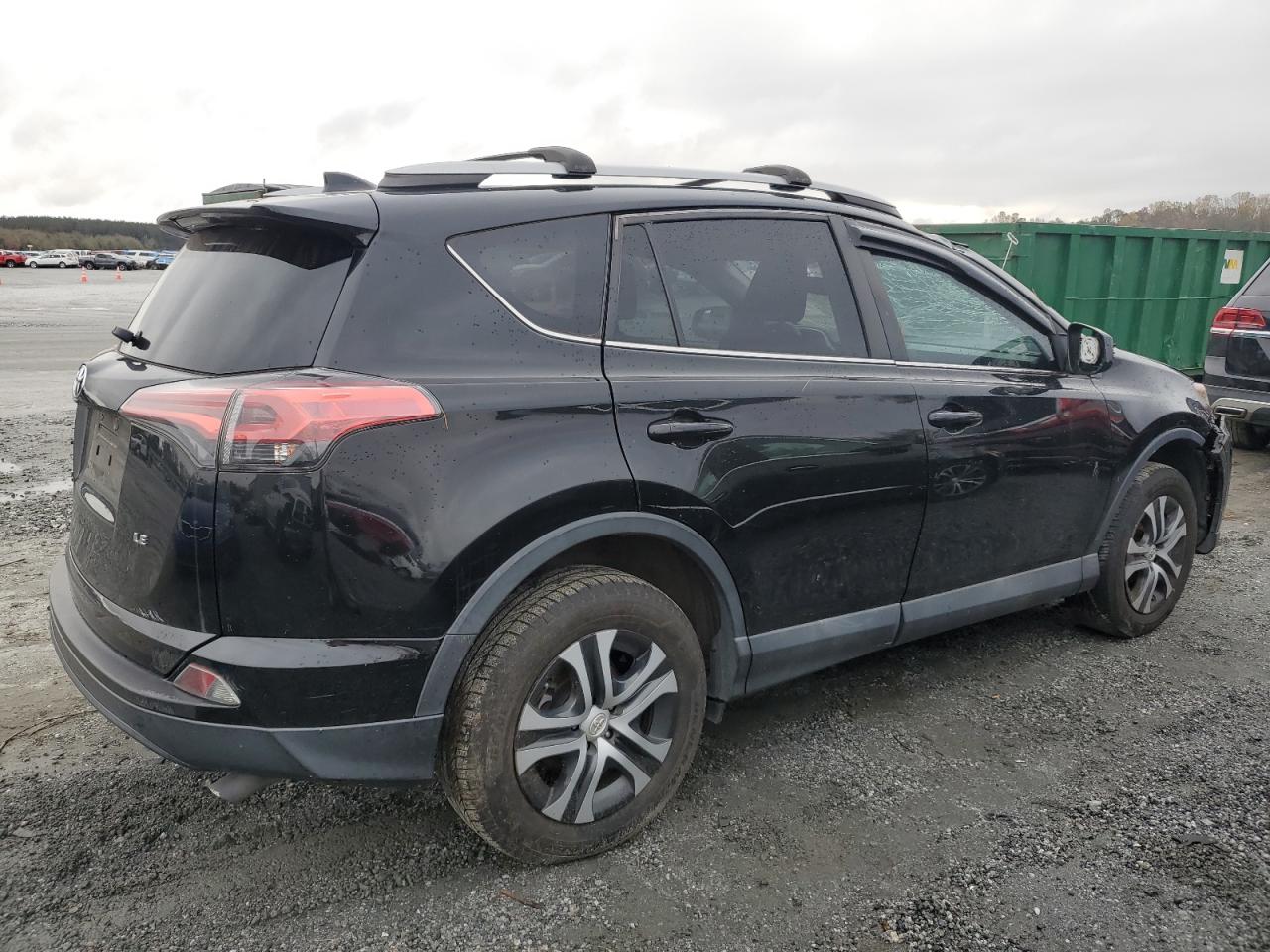2018 Toyota RAV 4 - Image 3