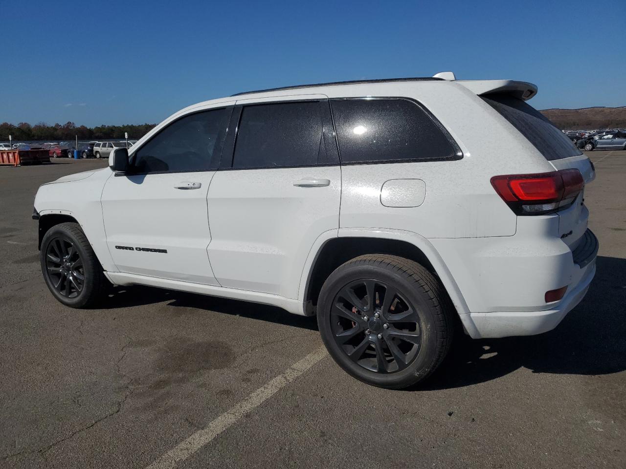 2019 Jeep Grand Cherokee - Image 2